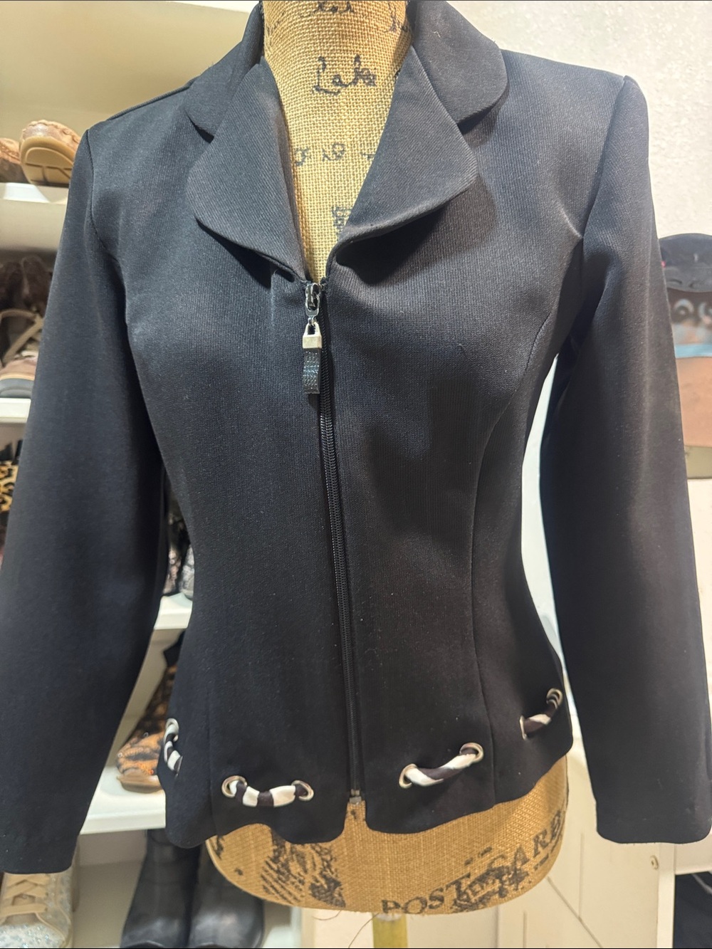 Scarlett Black Zip-Front Tailored Jacket with Eyelet Trim